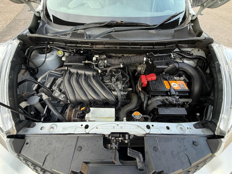 2012 Nissan Juke 1.6 Acenta 5dr [Premium Pack] HATCHBACK PETROL Manual