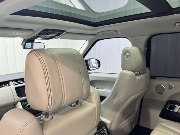 2015 Land Rover Range Rover 4.4 SDV8 Vogue SE 4dr Auto ESTATE DIESEL Automatic
