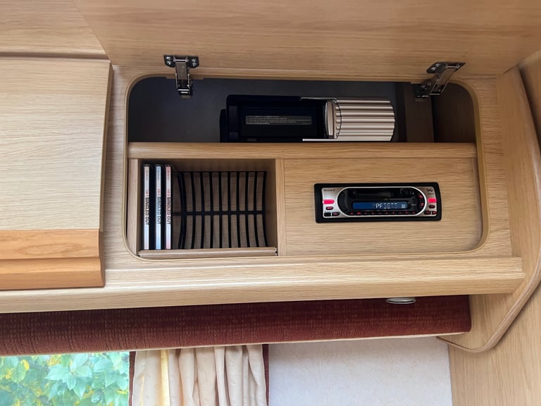 Caravan Coachman Pastiche 420/2 