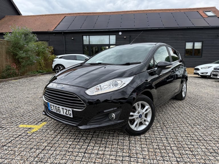 2017 Ford Fiesta 1.0T EcoBoost Zetec Euro 6 (s/s) 5dr HATCHBACK Petrol Manual