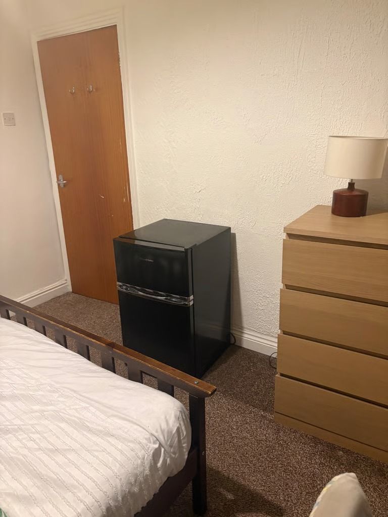 Spacious and Cosy Double Room for Rent in - B26 2PD