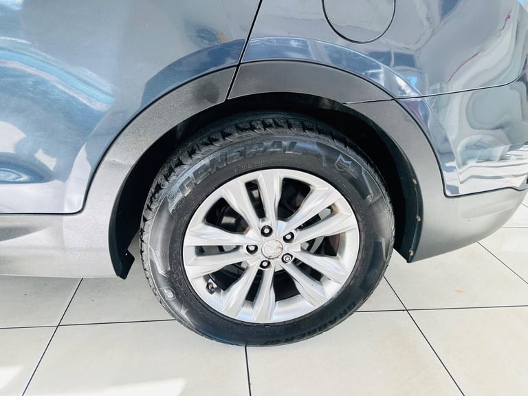 2016 Hyundai Santa Fe 2.2 CRDi Blue Drive Premium Auto 4WD Euro 6 (s/s) 5dr (7 Seat) ESTATE Diese...