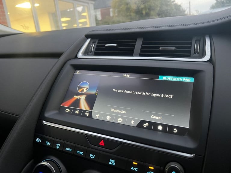 2020 Jaguar E-Pace 2.0 HSE 5dr Auto ESTATE PETROL Automatic