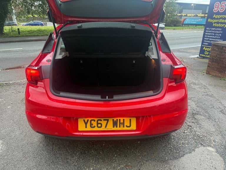 2017 Vauxhall Astra 1.4i 16V SRi 5dr HATCHBACK PETROL Manual