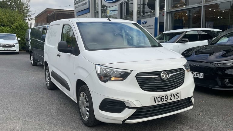 2019 Vauxhall Combo 2300 1.5 Turbo D 100ps H1 Sportive Van PANEL VAN DIESEL Manual