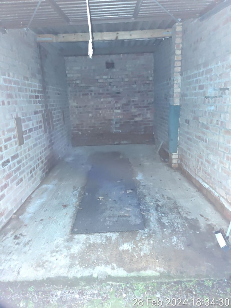 Garage to let in Acocks Green 