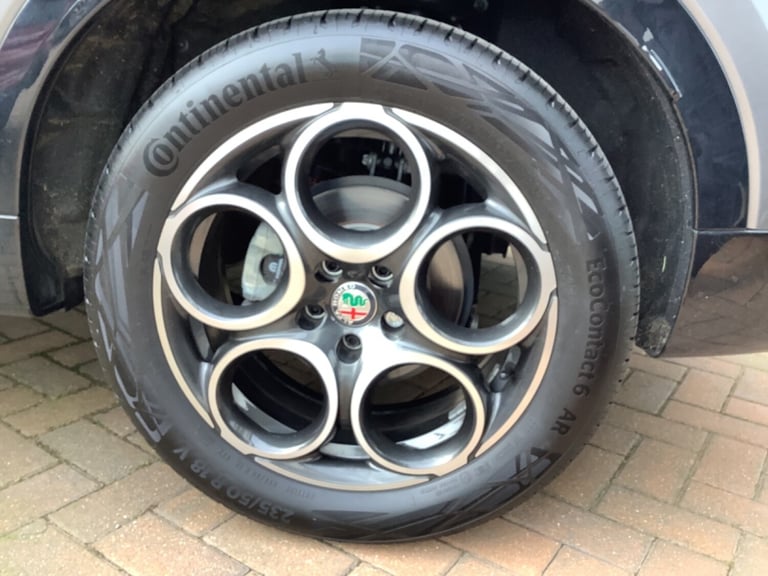 2023 Alfa Romeo Tonale 1.5 MHEV Ti 5dr Auto Hatchback Petrol Automatic