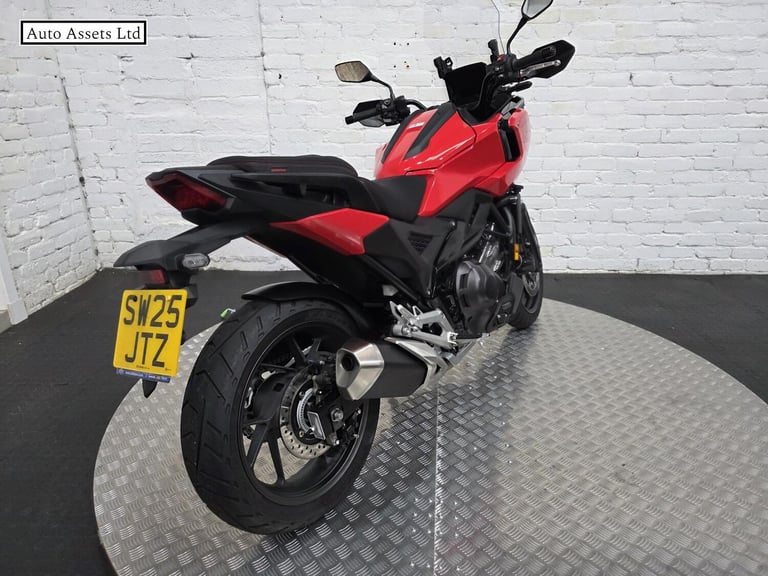 2025 Honda NC750X 750 Adventure Petrol DCT Euro 5 (58 ps) Adventure Petrol Automatic