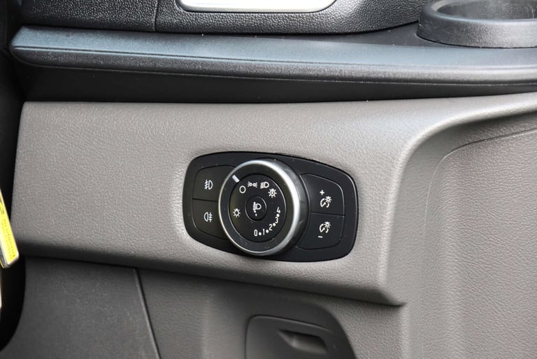 2019 Ford Transit Custom 2.0 EcoBlue 130ps Low Roof Limited Van PANEL VAN DIESEL Manual