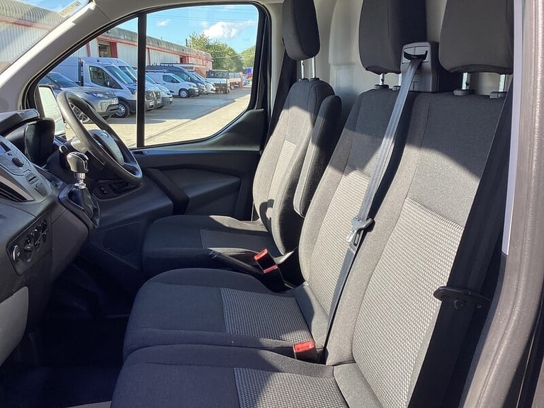 2015 Ford Transit Custom TDCi 270 ECOnetic SWB L/R SWB Panel Van Diesel Manual