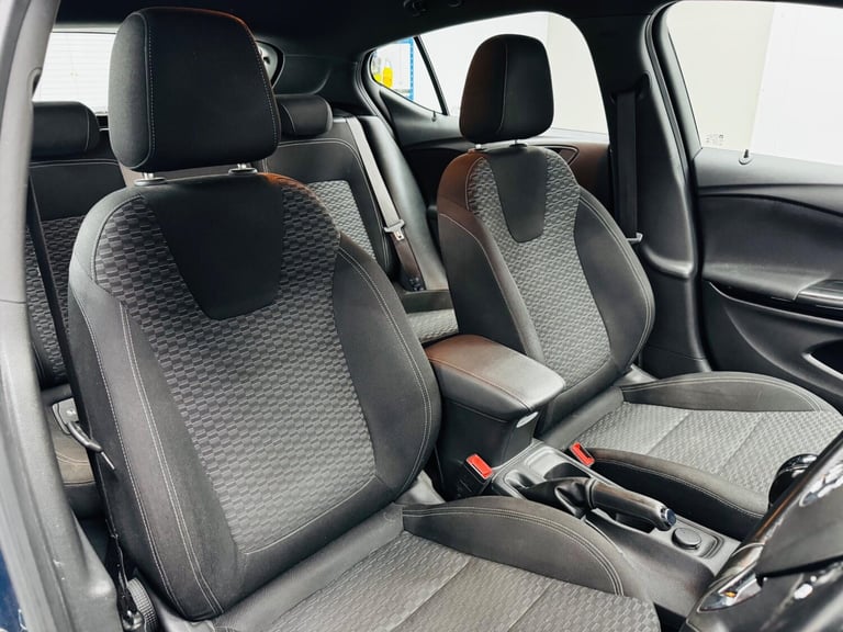 2016 Vauxhall Astra 1.6 CDTi BlueInjection SRi Nav Euro 6 (s/s) 5dr HATCHBACK Diesel Manual