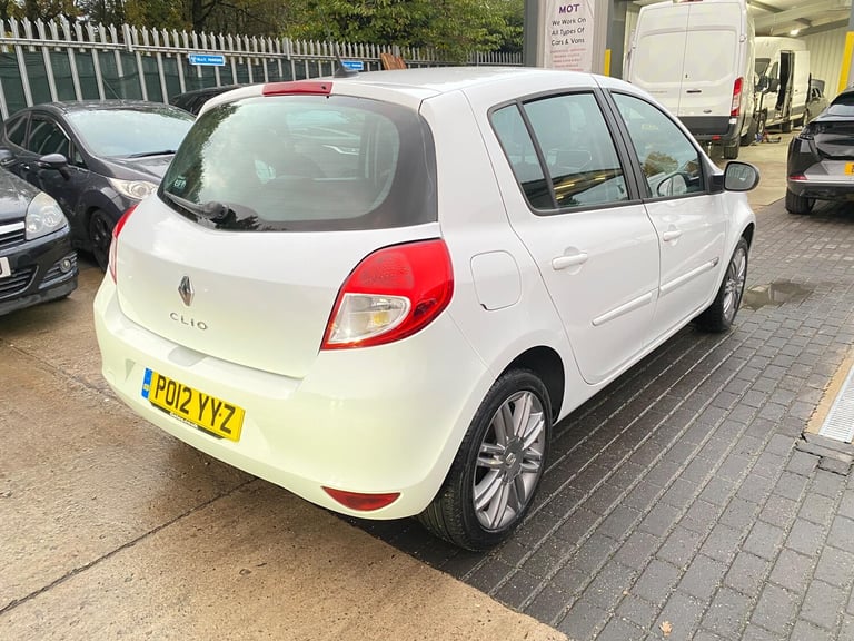 2012 Renault Clio 1.2 Dynamique TomTom Euro 5 5dr HATCHBACK Petrol Manual