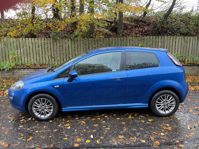 2012 Fiat Punto 1.4 GBT 3dr HATCHBACK Petrol Manual