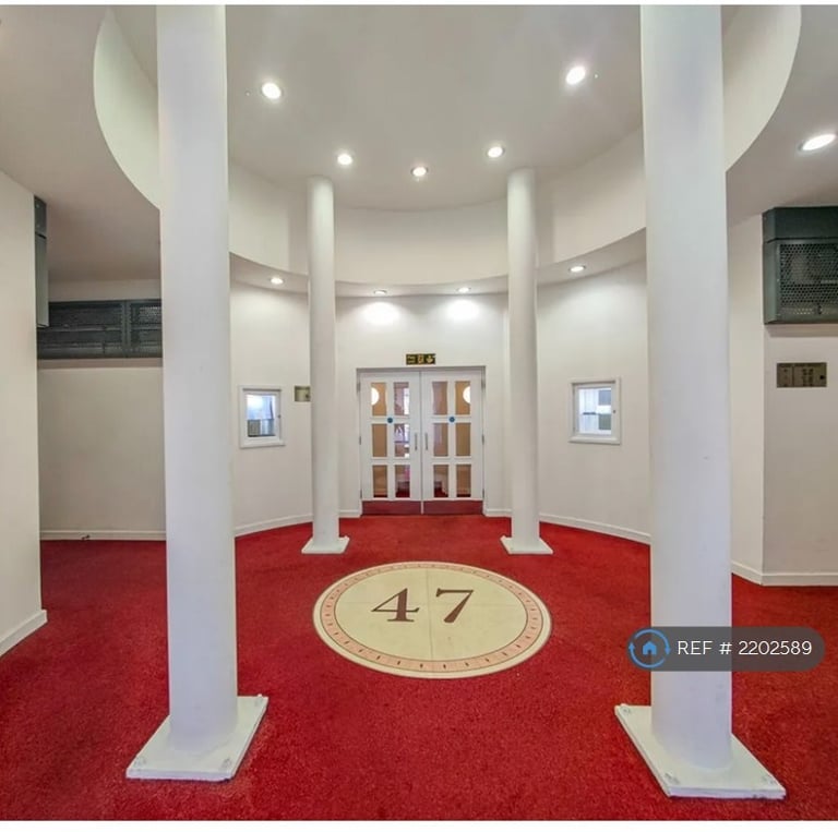 2 bedroom flat in Marlborough Road, London, SE18 (2 bed) (#2202589)