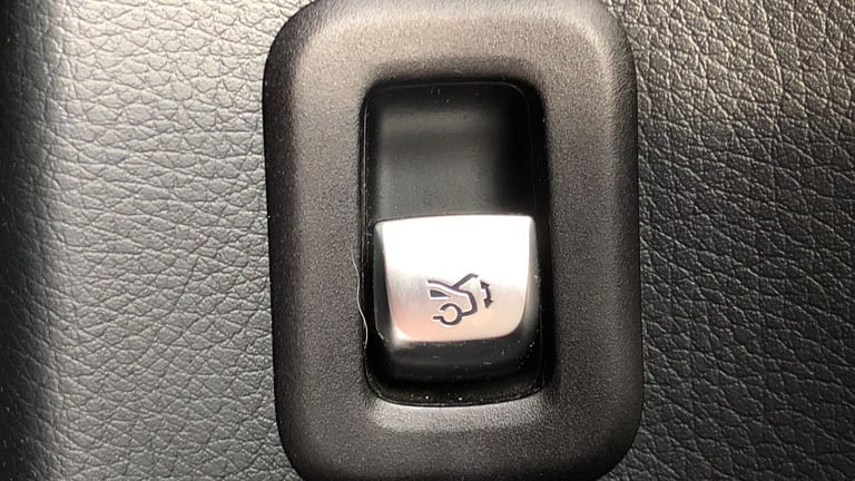 2020 Mercedes-Benz GLC GLC 220 D 4MATIC AMG LINE Estate Diesel Automatic