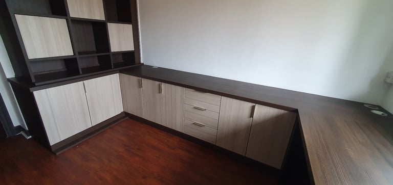 Office furniture 