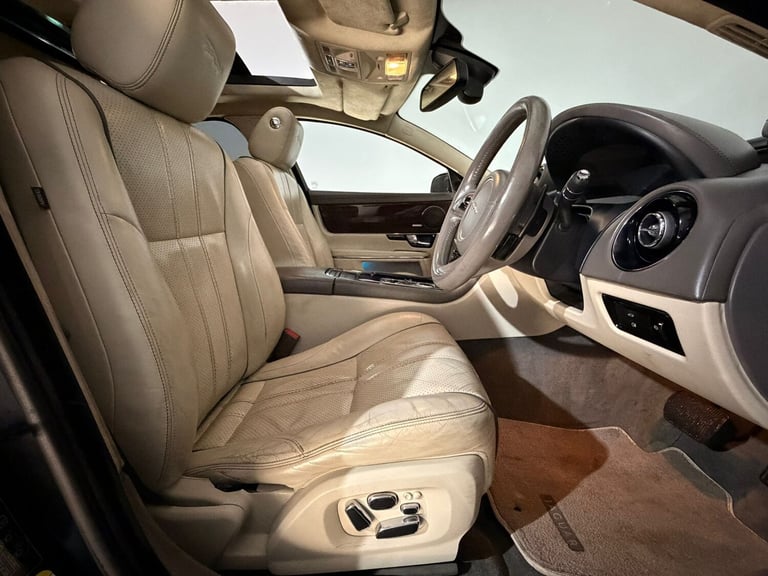 2011 61 JAGUAR XJ PORTFOLIO 3.0 DIESEL V6 AUTOMATIC 4 DOOR SALOON FULLY LOADED