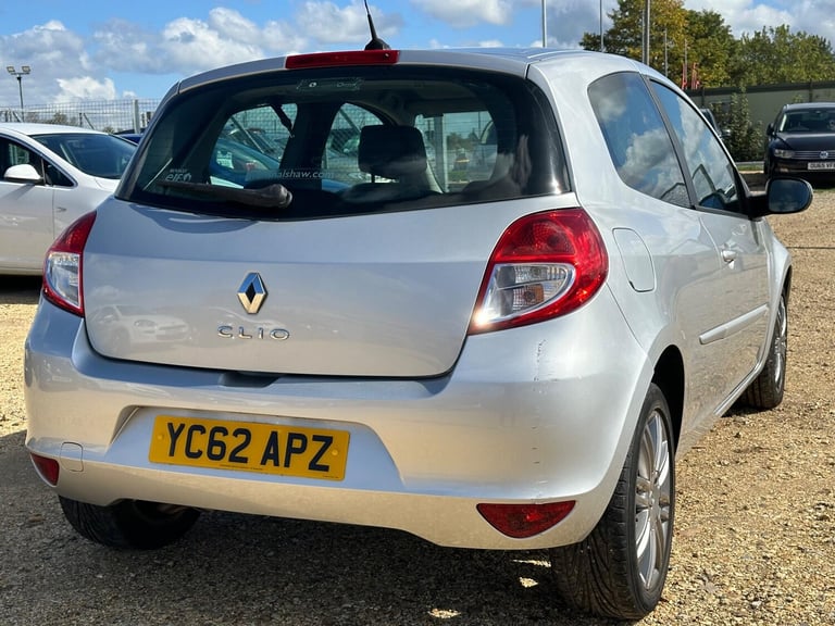 2012 Renault Clio 1.2 Dynamique TomTom Euro 5 3dr HATCHBACK Petrol Manual