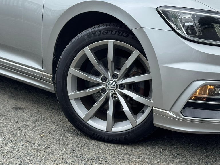 2015 Volkswagen Passat 2.0 TDI BlueMotion Tech R-Line Euro 6 (s/s) 5dr ESTATE Diesel Manual