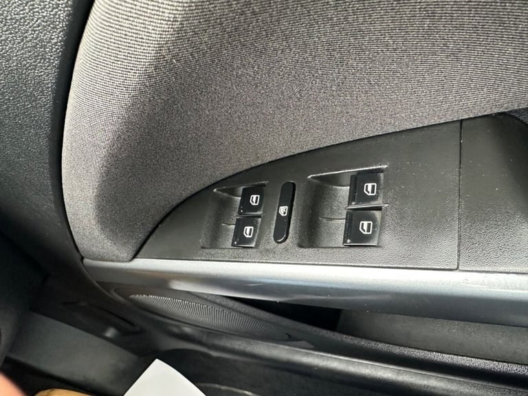 2012 SEAT Leon 1.2 TSI SE Copa Hatchback 5dr Petrol Manual Euro 5 (s/s) (105 ps) Hatchback Petrol...