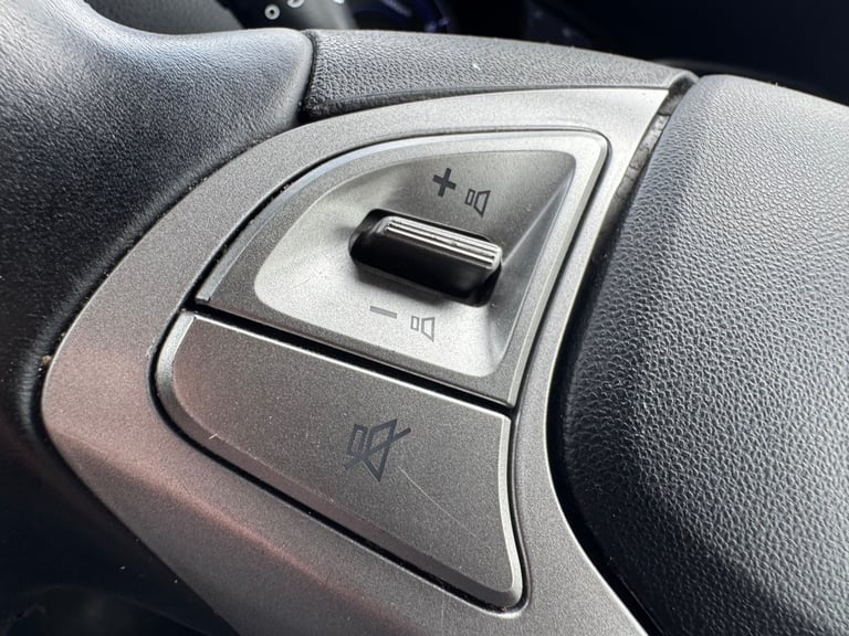 Hyundai, IX20, MPV, 2014, Manual, 1582 (cc), 5 doors