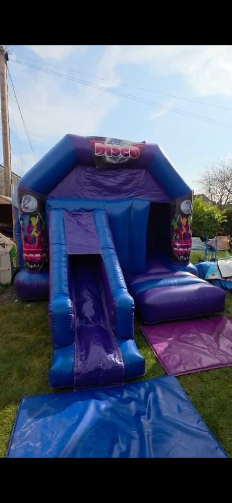 Bouncy castle with slide £400