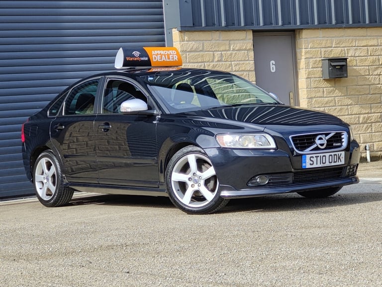 VOLVO S40; 1.6 DIESEL; 115BHP; R DESIGN D2; 4 DR; MANUAL; BLACK; 62 MPG; £35 TAX