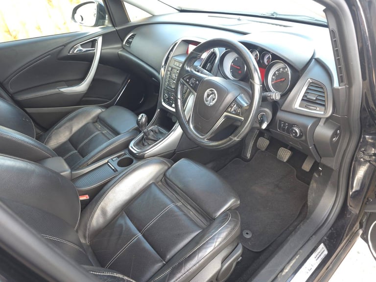 Vauxhall, ASTRA, Hatchback, 2010, Manual, 1686 (cc), 5 doors