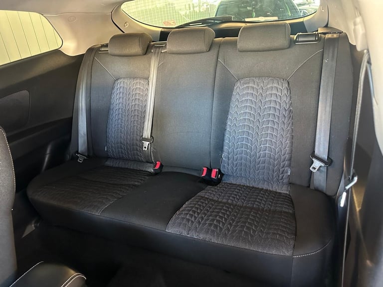 Kia Pro Ceed 1.6 3 Euro 5 3dr Petrol Manual - Image 10