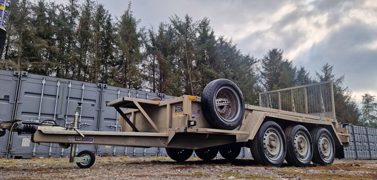 IFOR WILLIAMS PLANT TRAILER DIGGER DUMPER ROLLER MACHINE TRI AXLE GP126 BUILDER TRI AXLE
