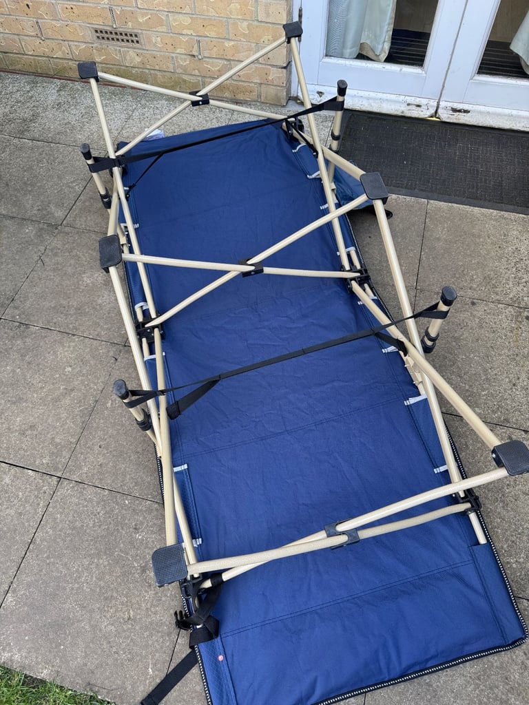 B&Q Portable Folding Camping Cot Outdoor Bed W. Carry Bag Blue
