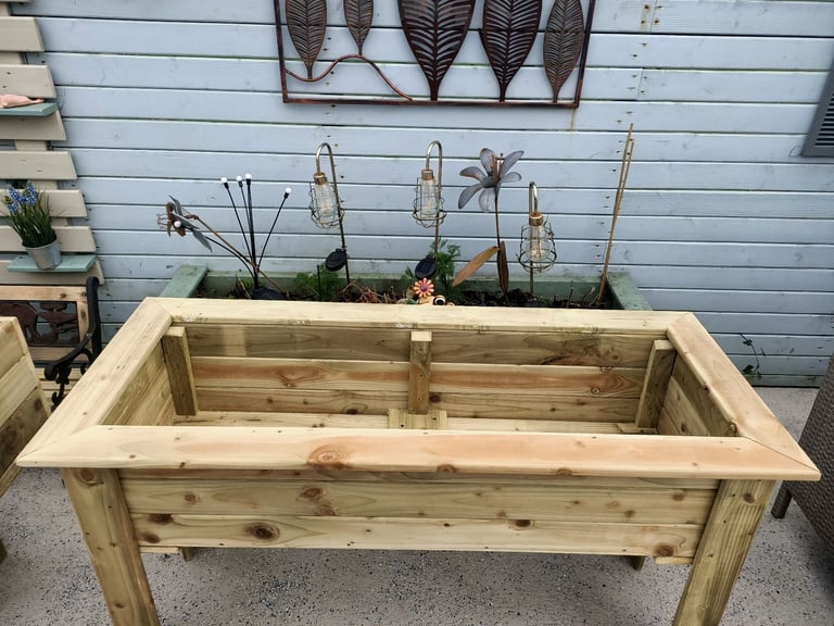image for Large raised vegetable planter 