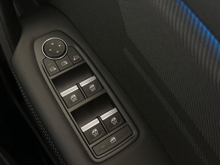 2025 Renault Symbioz 1.6 E-TECH iconic esprit Alpine Auto Euro 6 (s/s) 5dr HATCHBACK PETROL/ELECT...