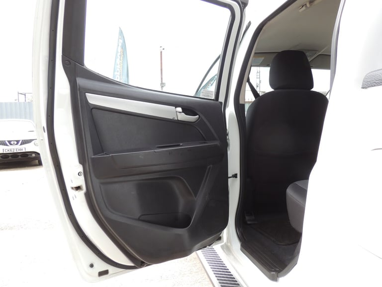 2014 Isuzu D-Max 2.5TD Yukon Double Cab 4x4 PICK UP Diesel Manual