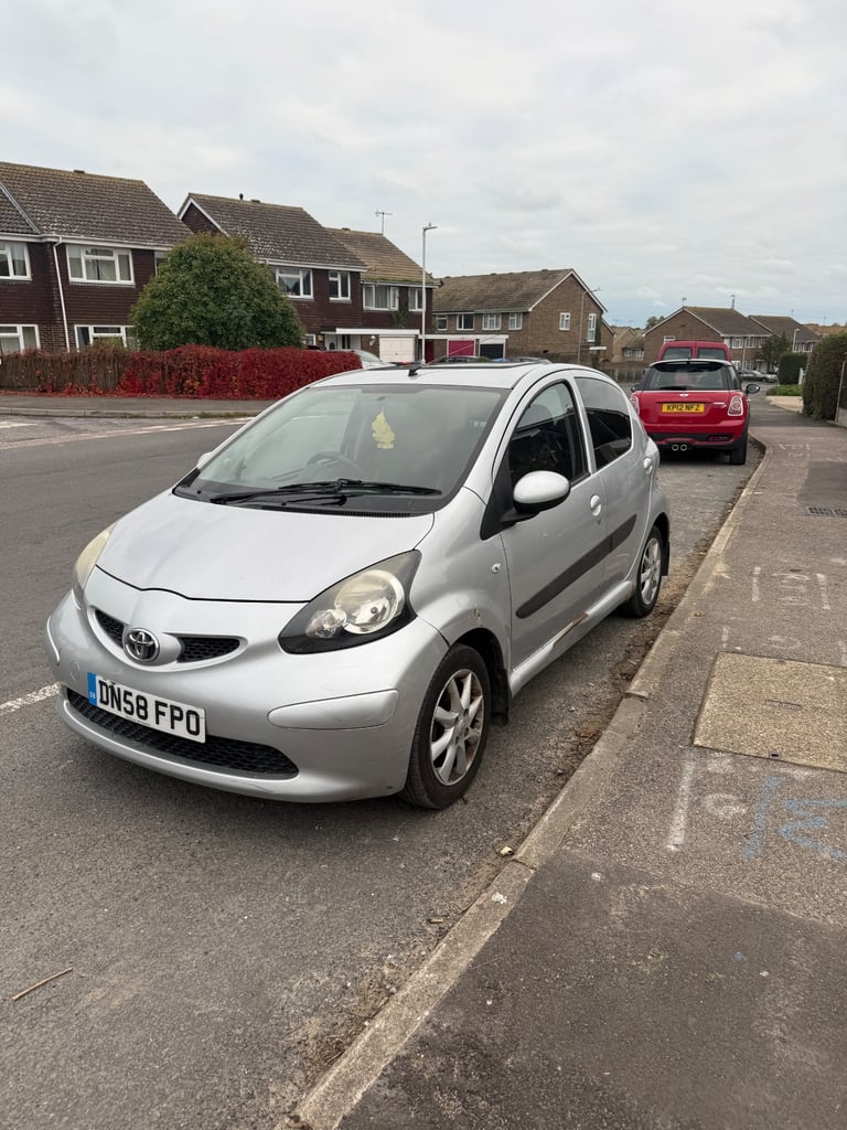 Toyota, AYGO, Hatchback, 2008, Manual, 998 (cc), 5 doors