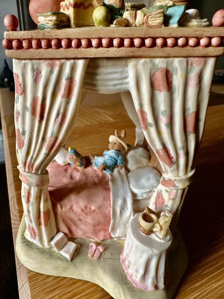 Brambly Hedge The Canopy Bed