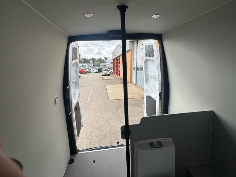 2023 Mercedes-Benz Sprinter 2.0 315 CDI Progressive Panel Van 5dr Diesel Manual LWB RWD L3 H2 Eur...
