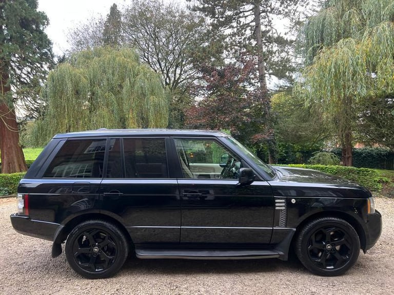 image for 2011 Land Rover Range Rover 4.4 TDV8 VOGUE Automatic Estate Diesel Automatic