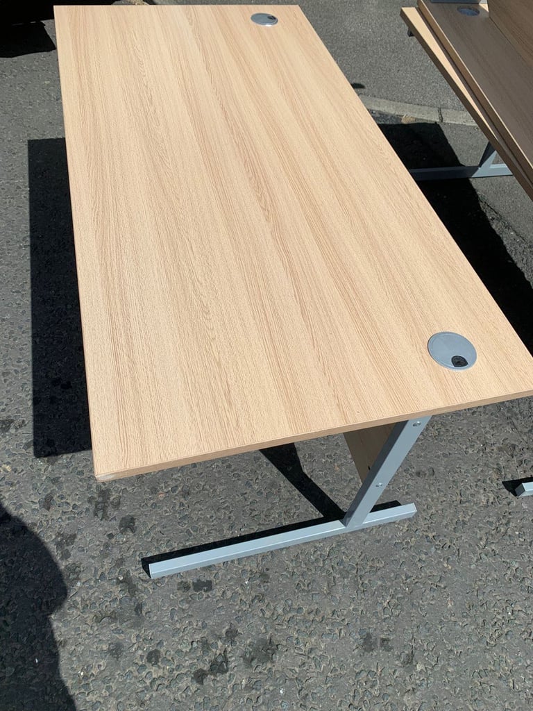 Light oak cantilever office desks 1600 x 800 (5 available) free 