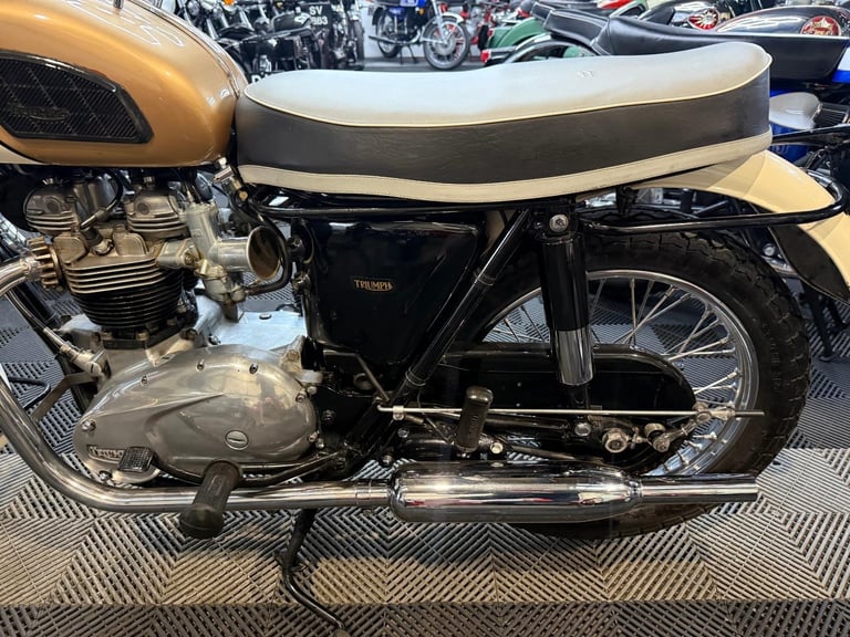 1964 Triumph T120 Bonneville 649cc, lovely useable classic, px welcome 