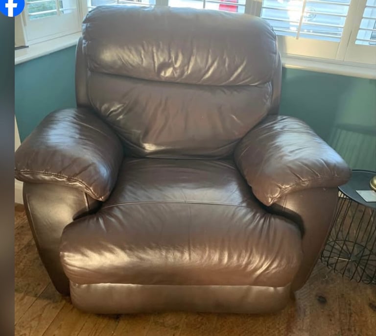 image for RECLINER CHAIR