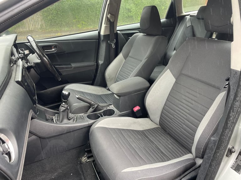 Toyota, AURIS, Estate, 2015, Manual, 1197 (cc), 5 doors