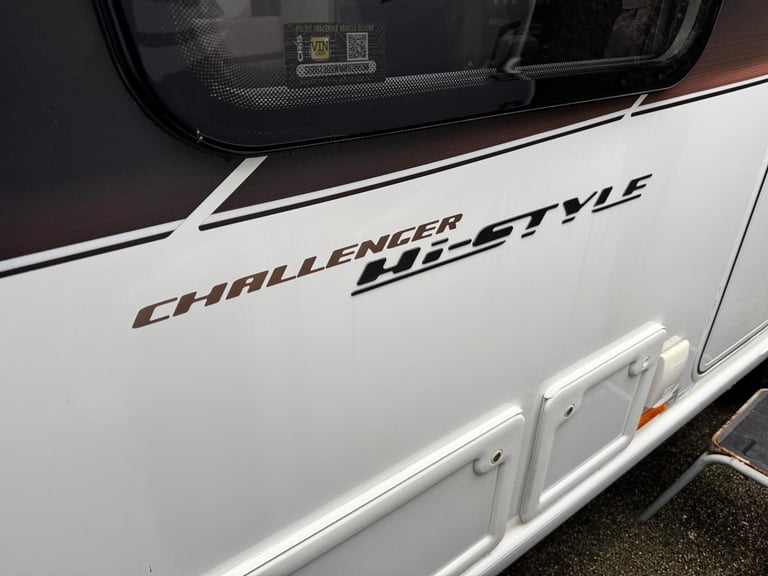 SWIFT CHALLENGER HI-STYLE 560 2021 MODEL ISLAND BED TOURING CARAVAN
