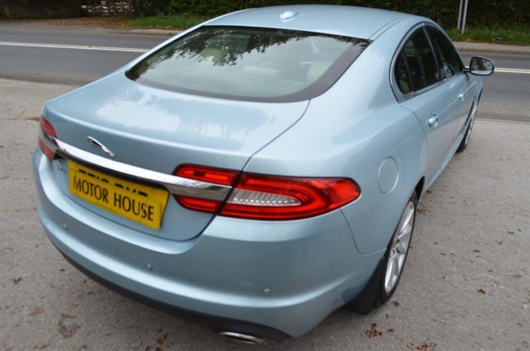 2012 Jaguar XF 2.2d Premium Luxury 4dr Auto SALOON DIESEL Automatic