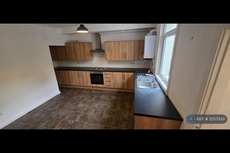 2 bedroom house in Church Street, Westhoughton, Bolton, BL5 (2 bed) (#2557333)