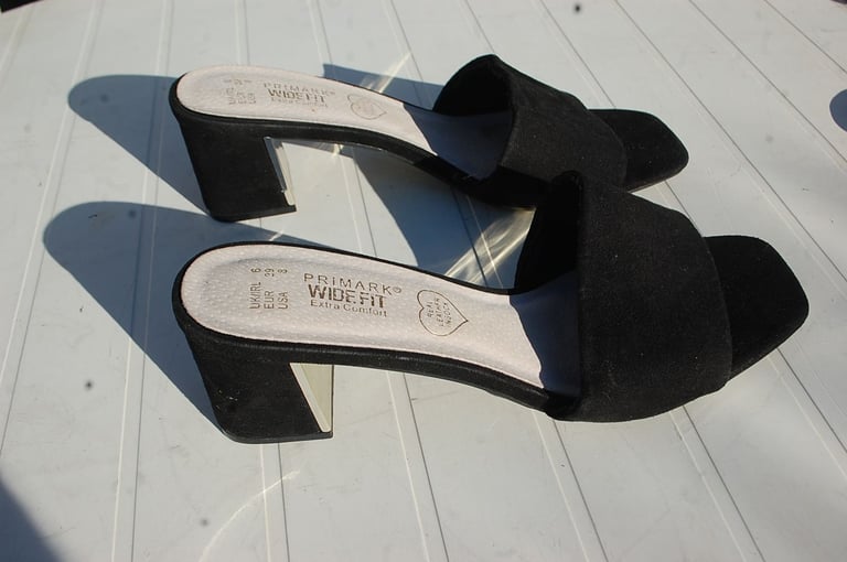 image for NEW SANDELS/HEELS/ FOR LADIES