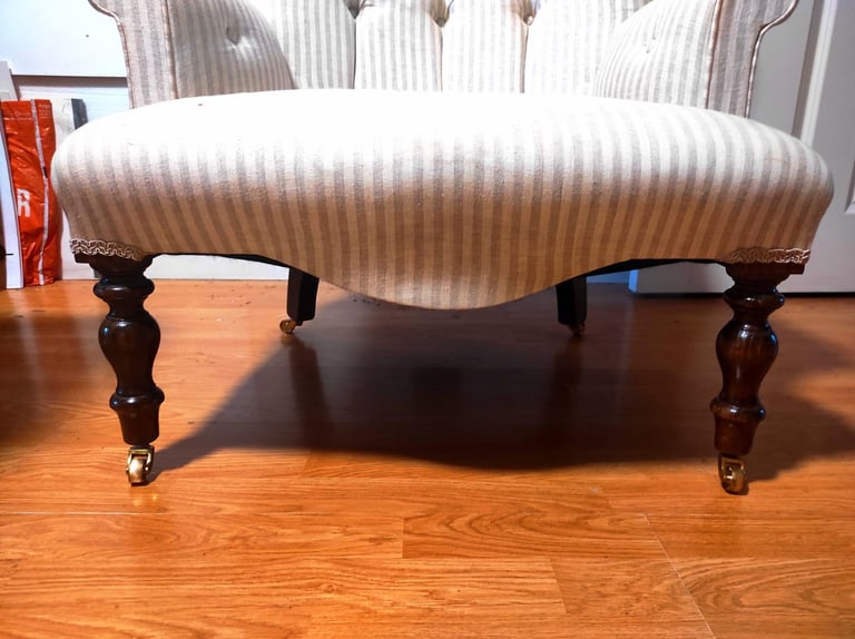 Elegant Vintage Button-Back Armchair – Victorian Style In Striped Fabric