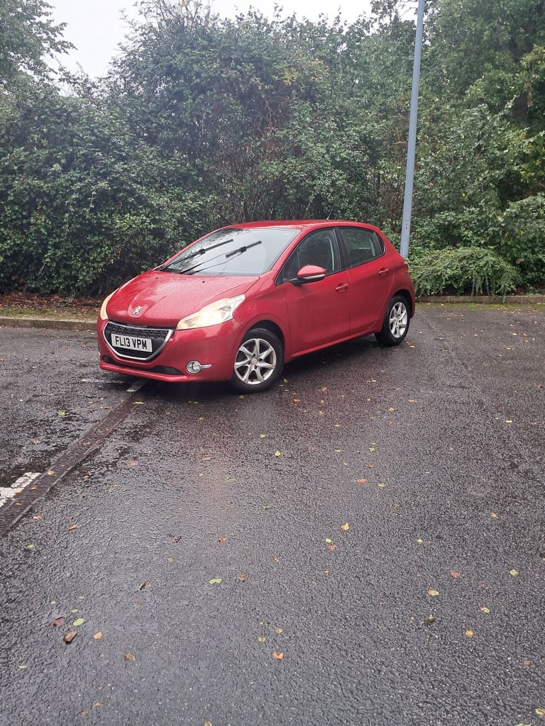Peugeot, 208, Hatchback, 2013, Manual, 1398 (cc), 5 doors