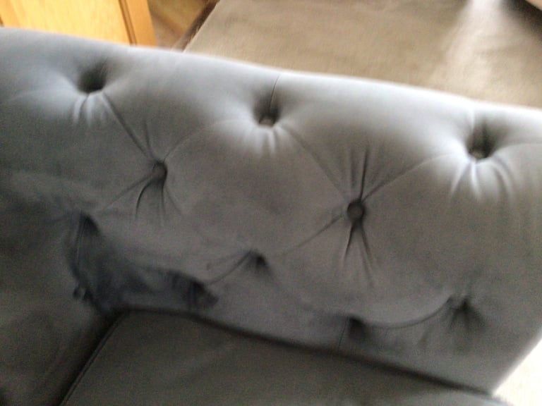 Chesterfield Alexander James sofa Excellent condition 