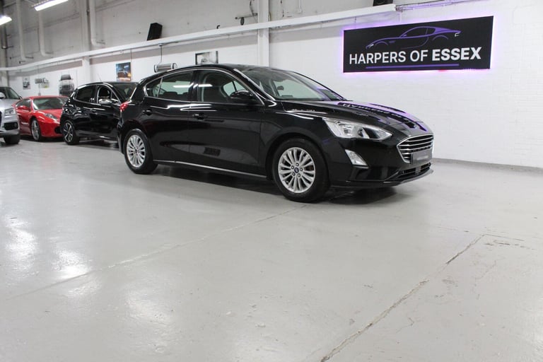 2018 Ford Focus 1.0T EcoBoost Titanium Euro 6 (s/s) 5dr HATCHBACK Petrol Manual